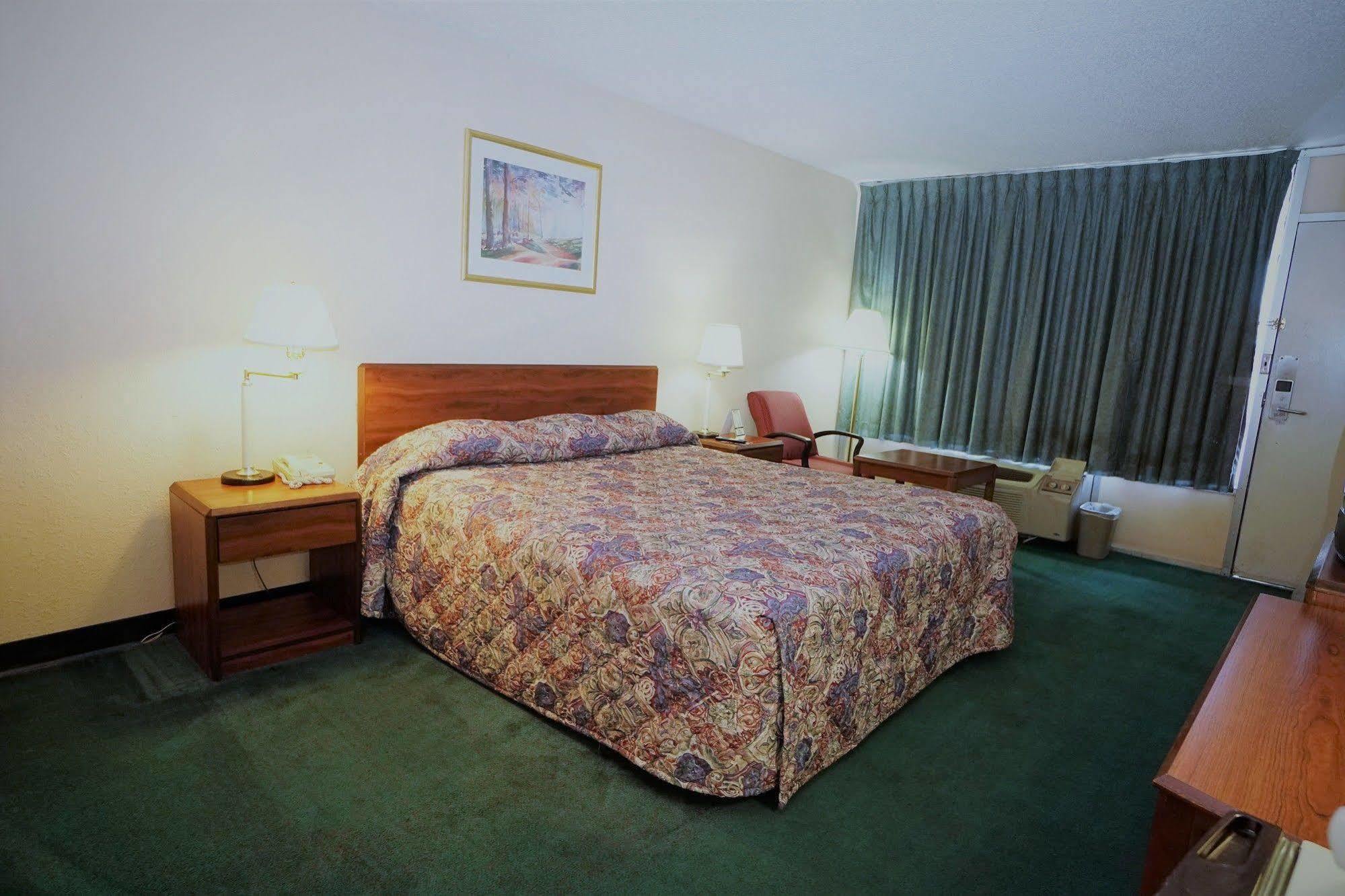 Knights Inn Ашленд Экстерьер фото